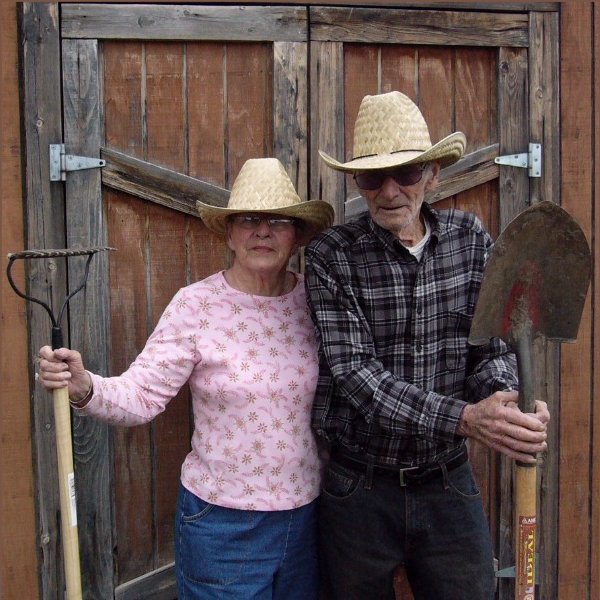 Family Photo - Mic & Bev Freel